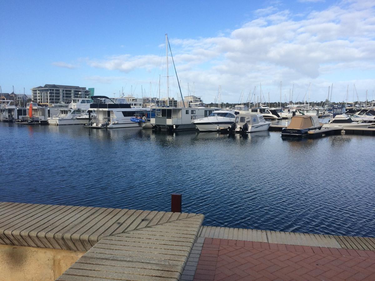 Breakwater Short Stay Mandurah Exterior foto
